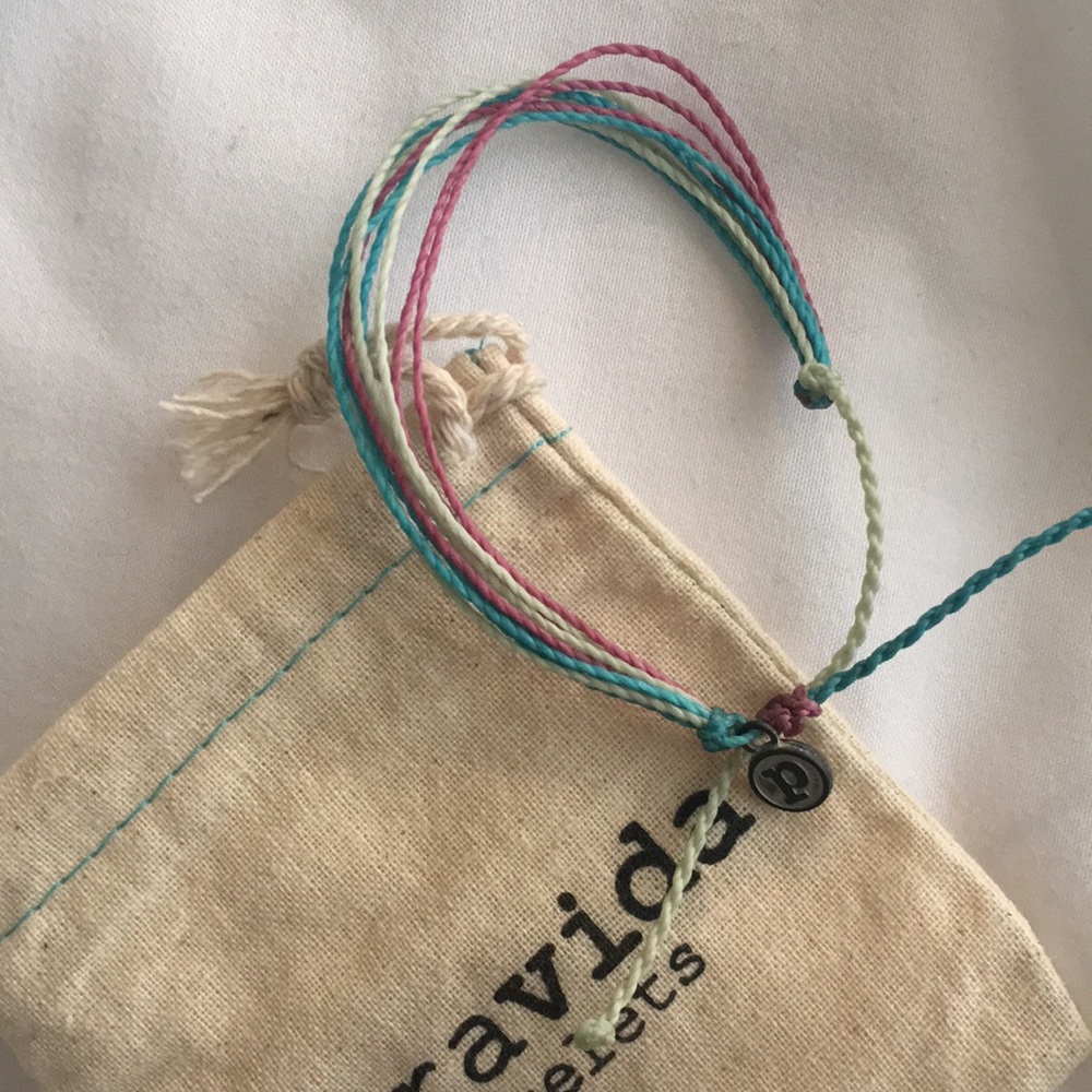 NEVER WORN! Pura Vida Bracelet